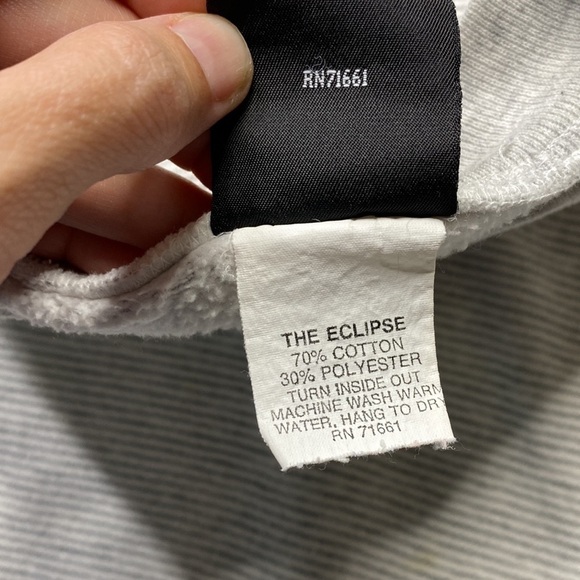 Vintage Hilton Active Apparel Big Apple Logo Grey Striped Crew Sweatshirt XL - Picture 9 of 15